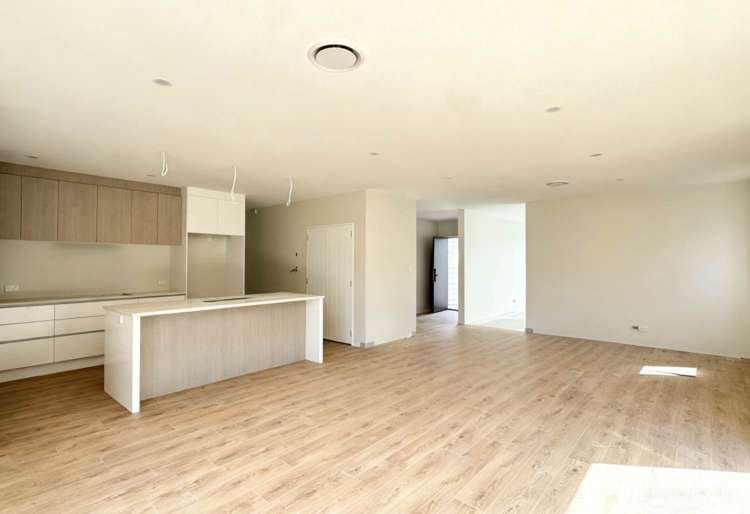 6 Tipu Crescent Milldale_3