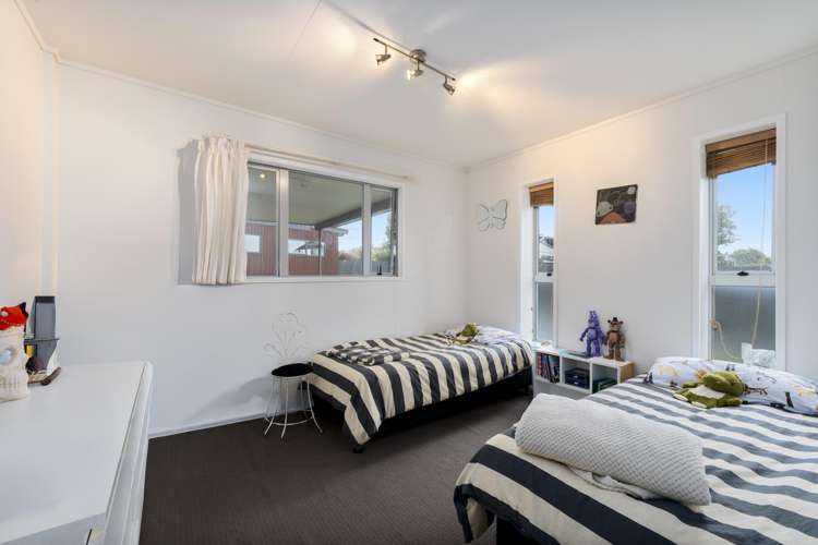 239 Metcalfe Road Ranui_16