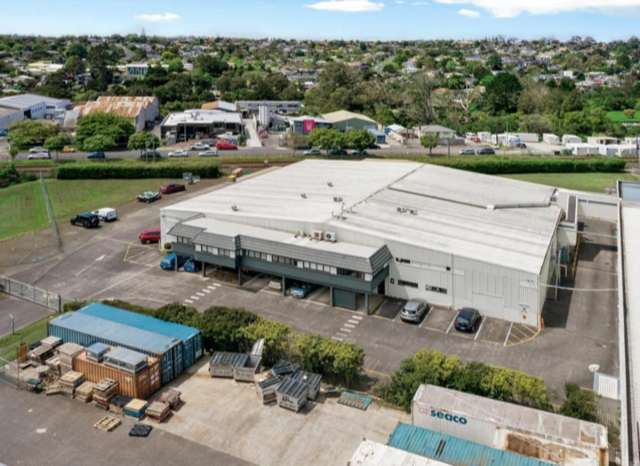 8 & 9-11 + 32 & 38-44 Aetna Place & Bruce McLaren Road Henderson_4