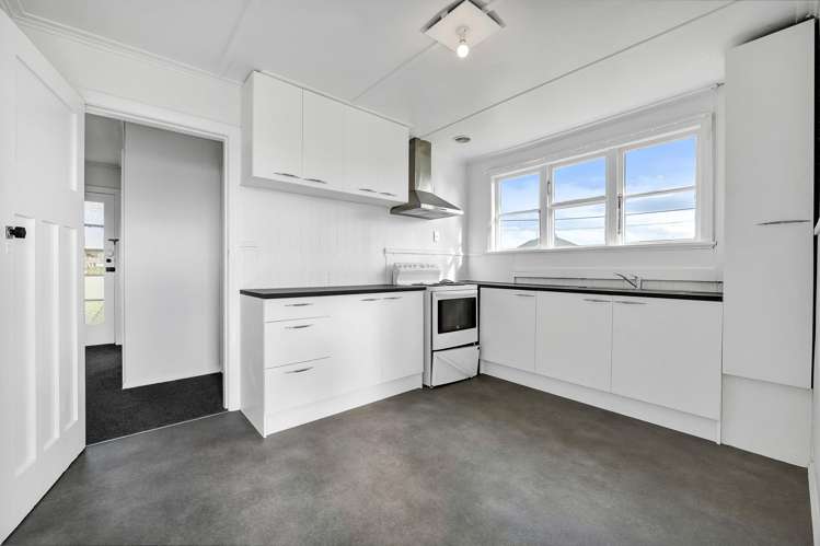 1 Vogel Street + 2 Laurent VC Street Hawera_15