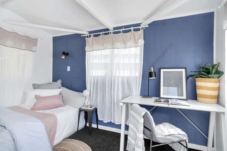 1/11 Manson Avenue Stoke_16