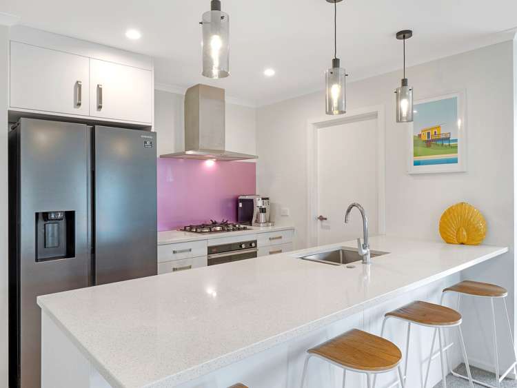 13 Mediterranean Grove Fitzherbert_5