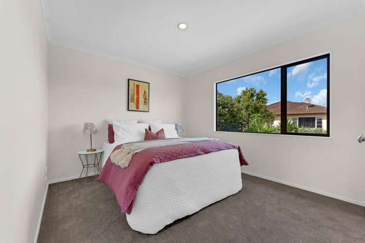 19 Maybole Drive Flat Bush_22