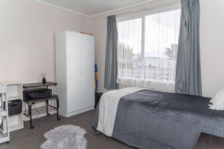 255 High Street Dannevirke_10