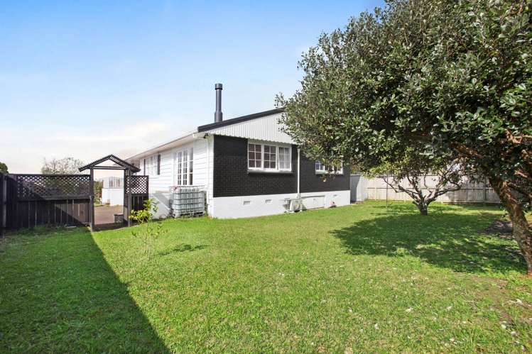 32 Glenmore Road Sunnyhills_32