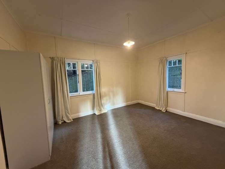 8 Blythe Street Berhampore_5