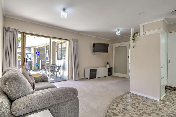 57 Chedworth Avenue Chedworth_16