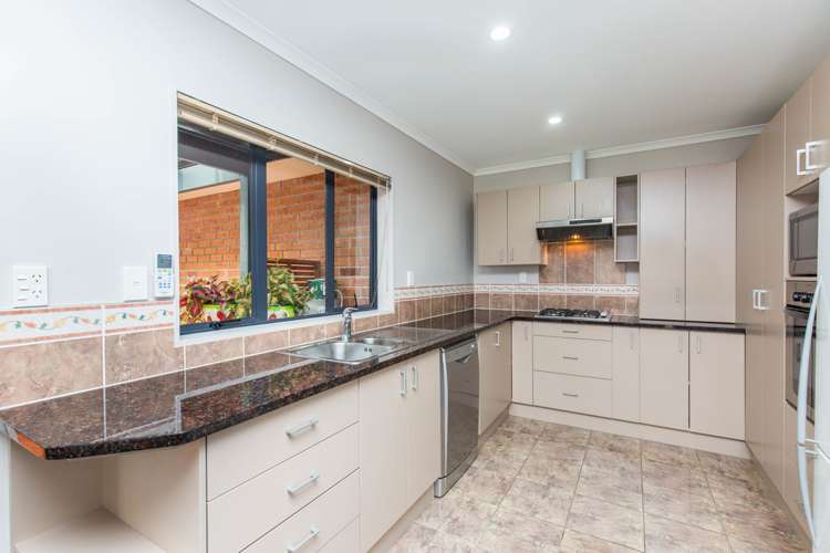 96 Palmers Road Clendon Park_10