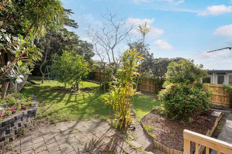 8 Holt Avenue Torbay_28