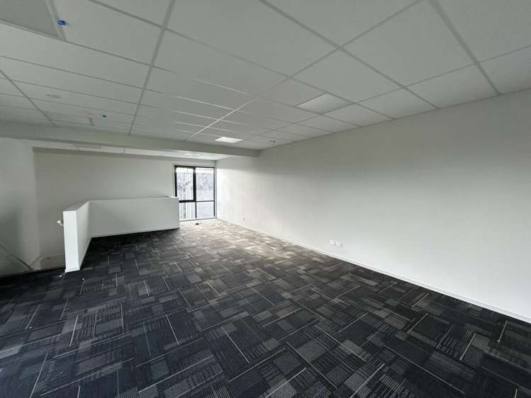 Unit 2, 253 Ihumatao Road Mangere_5