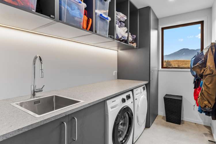 7 Moonraker Place Lake Hawea_19