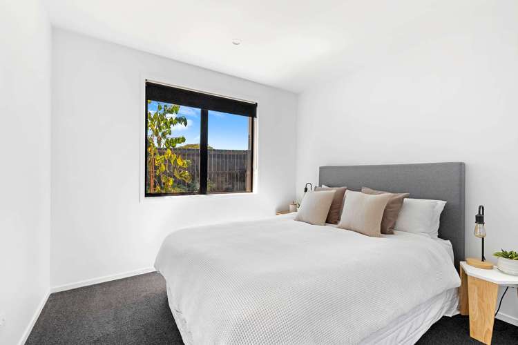 1 Rehua Place Waiwhakaiho_14