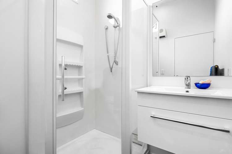 11 Wades Avenue Saint Martins_8