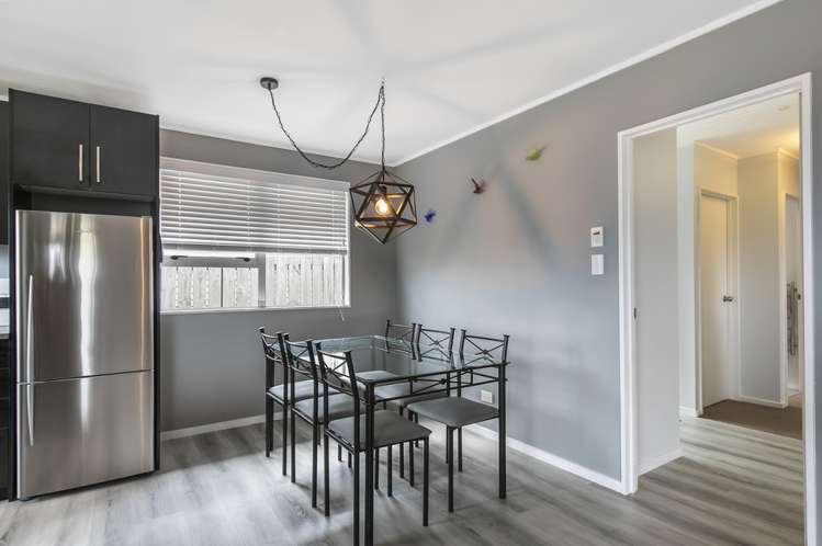 21a Coates Crescent Panmure_3