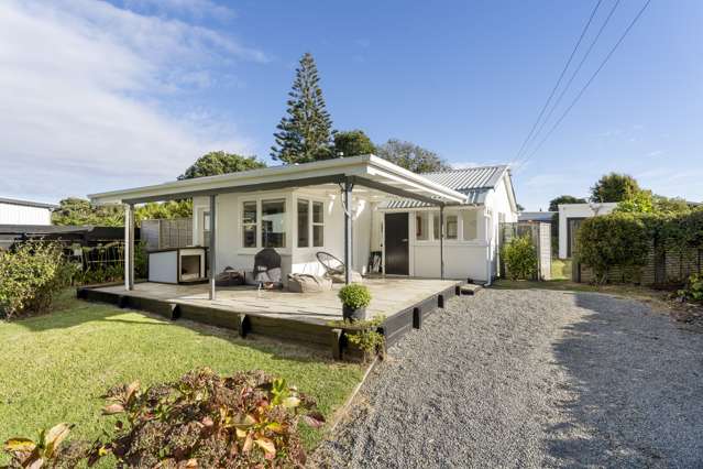 29 Rangiuru Road Otaki Beach_1