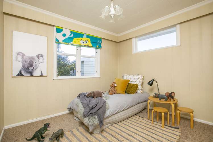 28 Fergusson Street Solway_12