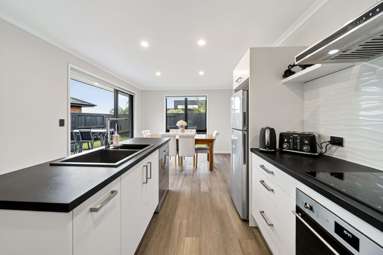 18 Centaine Way_2