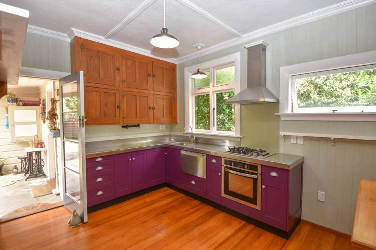 182 High Street North Carterton_2