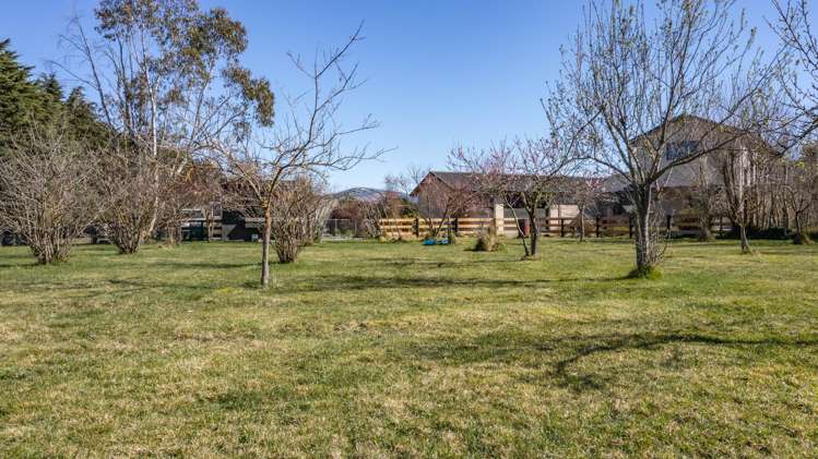 102 Glews Road Cust_53