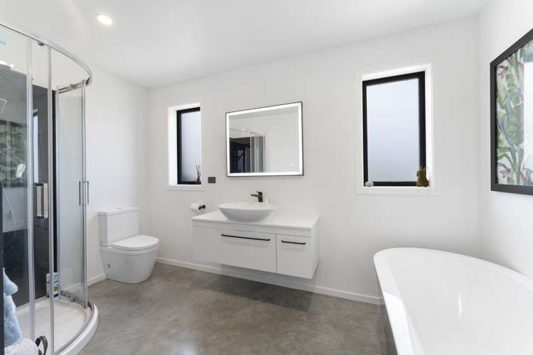 67 Larch Crescent Alexandra_13