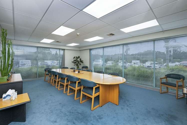 1/100 Bush Road Albany_4
