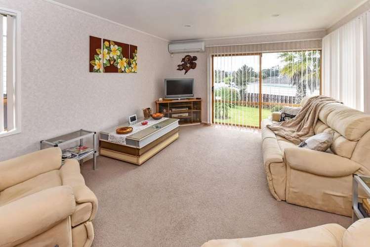 22 Mcquarrie Avenue Wattle Downs_1