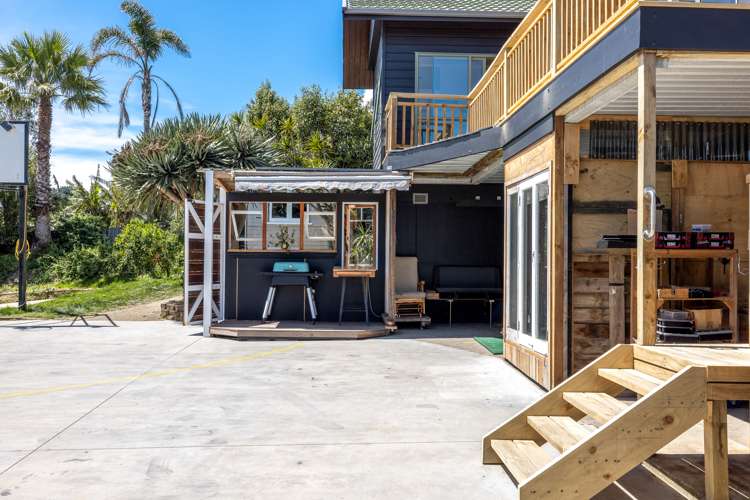 2 Natzka Road Ostend_34