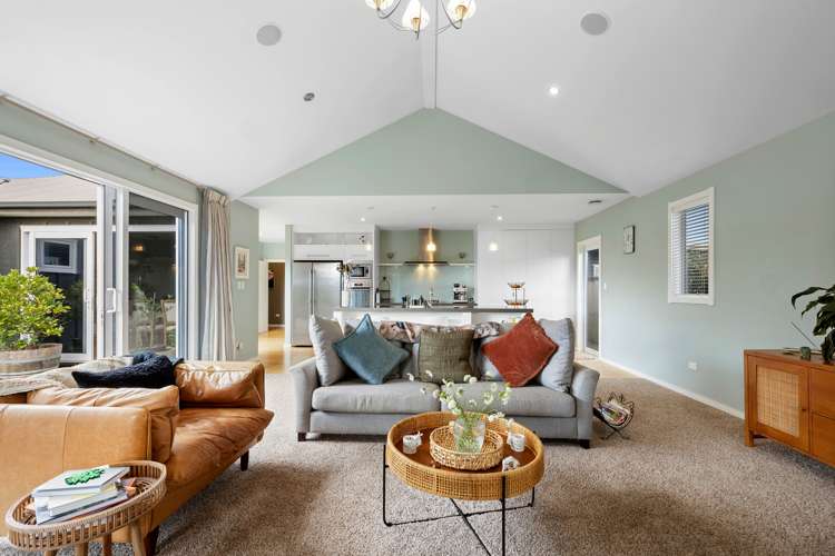 7 Gleneagles Way Waiwhakaiho_6