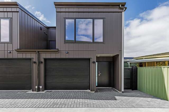 Charming Urban Retreat in Te Atatu Peninsula