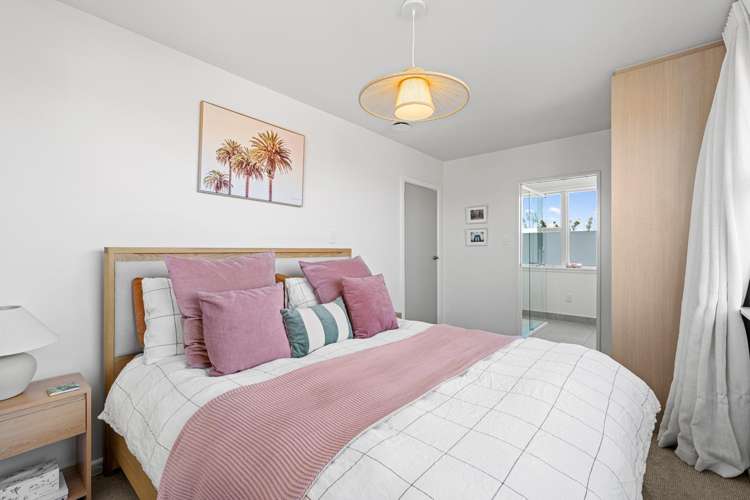 21 Woodstock Place Russley_12