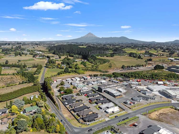 1 Rehua Place Waiwhakaiho_32