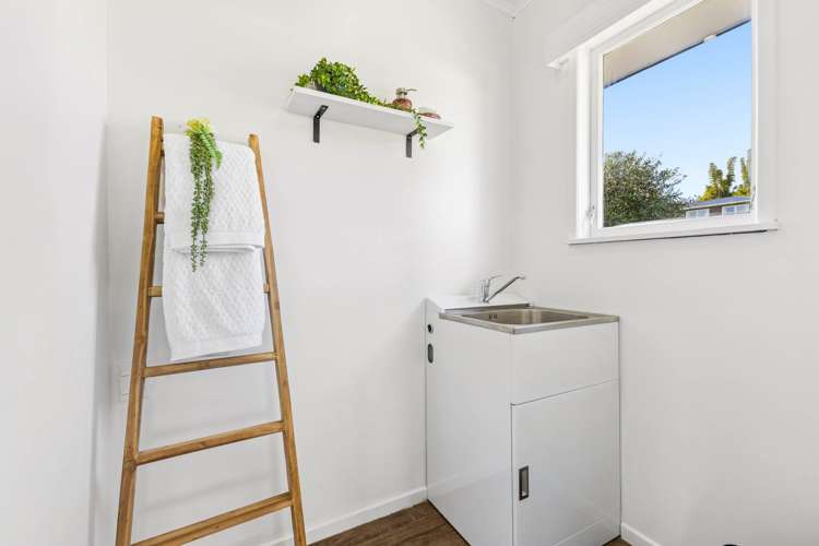 7 Ranger Place Wattle Downs_11
