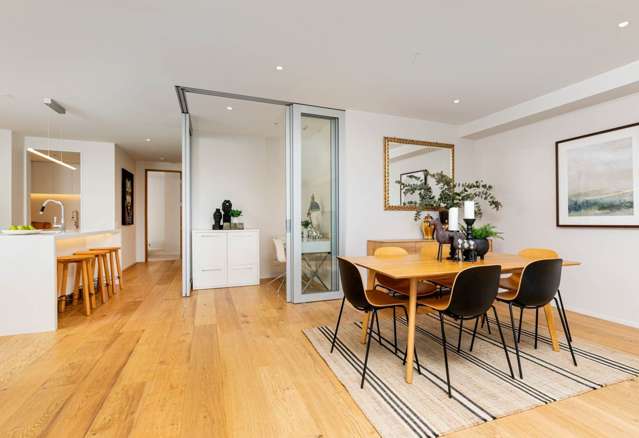 102/585 Beach Road Rothesay Bay_3