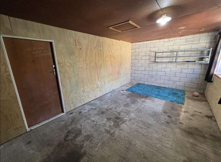 54A Houchens Road Glenview_7