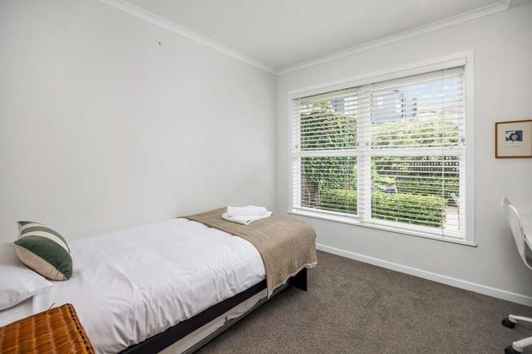 8 Appleyard Crescent Meadowbank_13