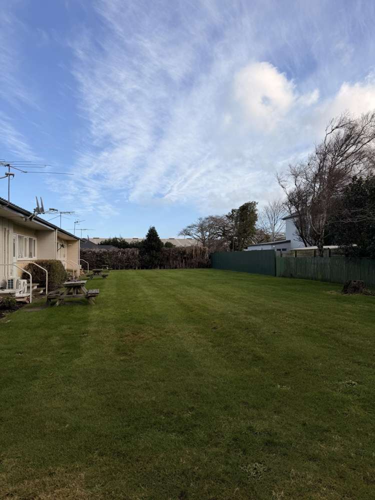 22 Avenal Street Avenal_9