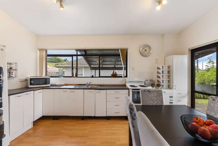 114 Coronation Road Mangere Bridge_15