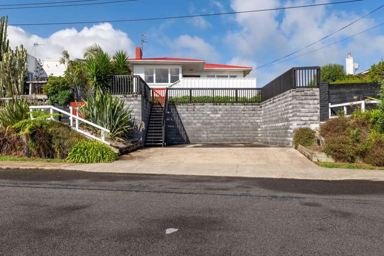 54 Waiwaka Terrace Strandon_22