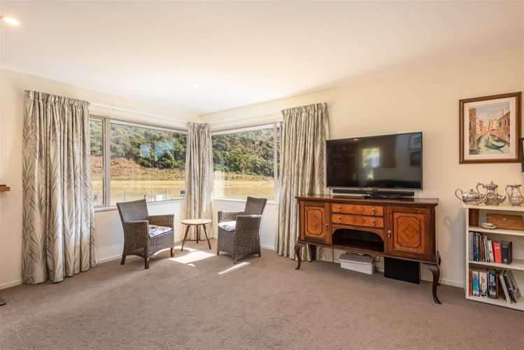 107 Bay View Road Moncks Bay_12