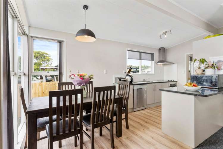 9 Serrano Place Clover Park_9