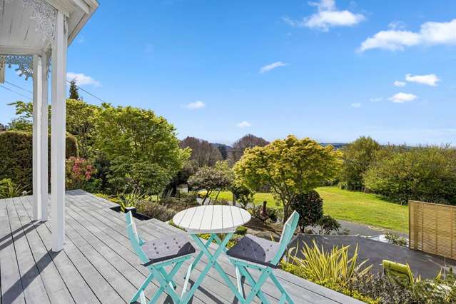 Villa Charm with Parkside Views