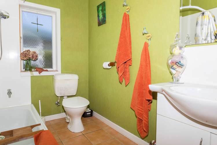 34 Queen Street Dannevirke_12