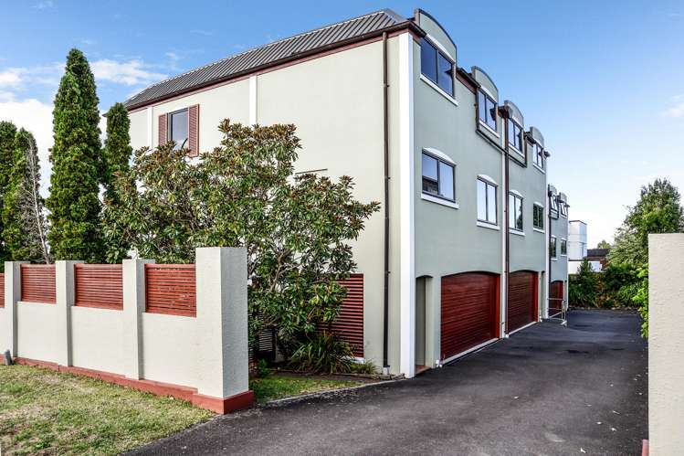 15 Radnor Street Hamilton Central_20