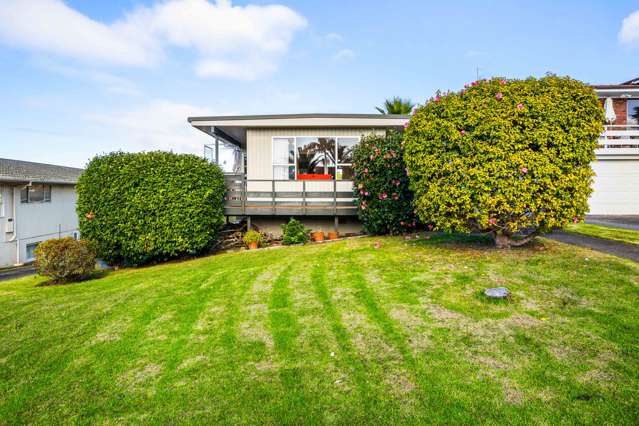 19 Taitua Drive Te Atatu South_1