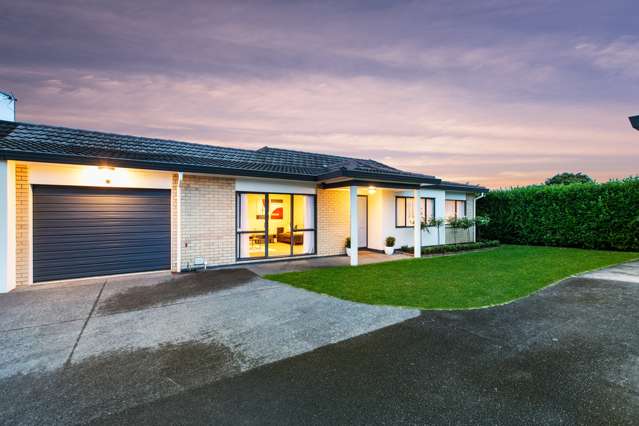 2/15 Miro Road Mangere Bridge_1