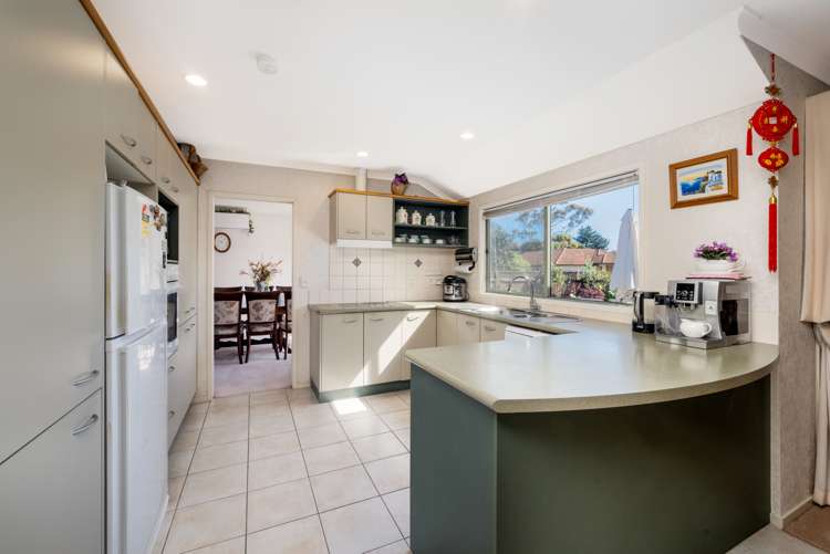 1 Atworth Way Pakuranga Heights_13