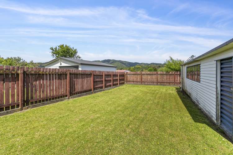 27 Frederick Street Wainuiomata_13