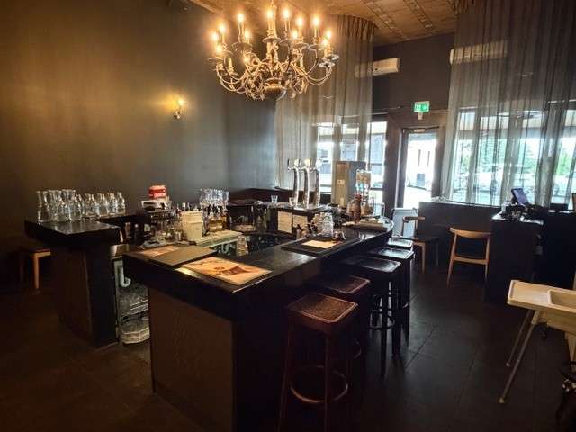 Shop 10/153 Victoria Street Hamilton Central_2