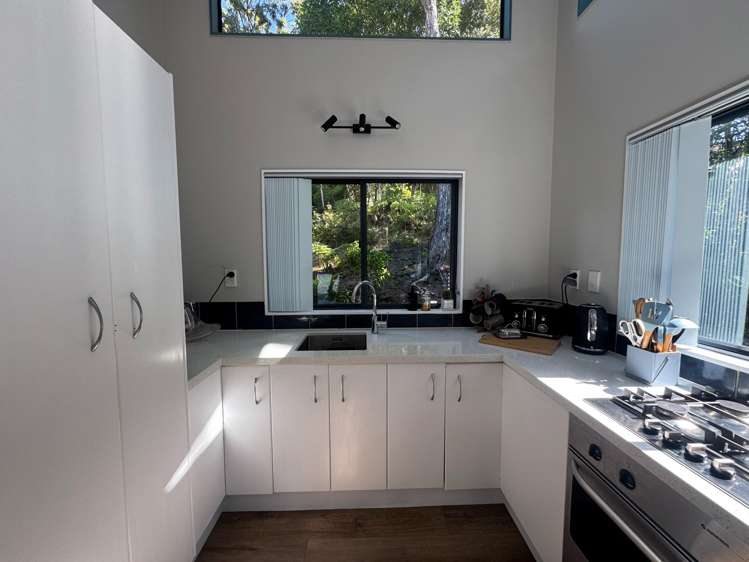 76 Waiheke Road Waiheke Island_6