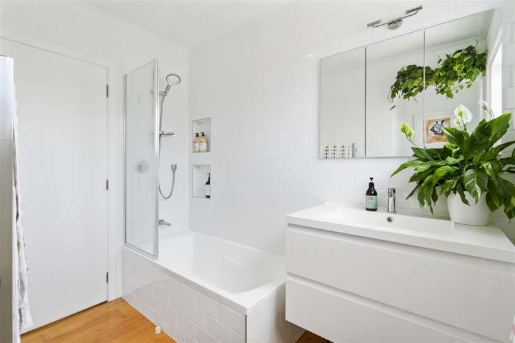 11a Sandspit Road Cockle Bay_13